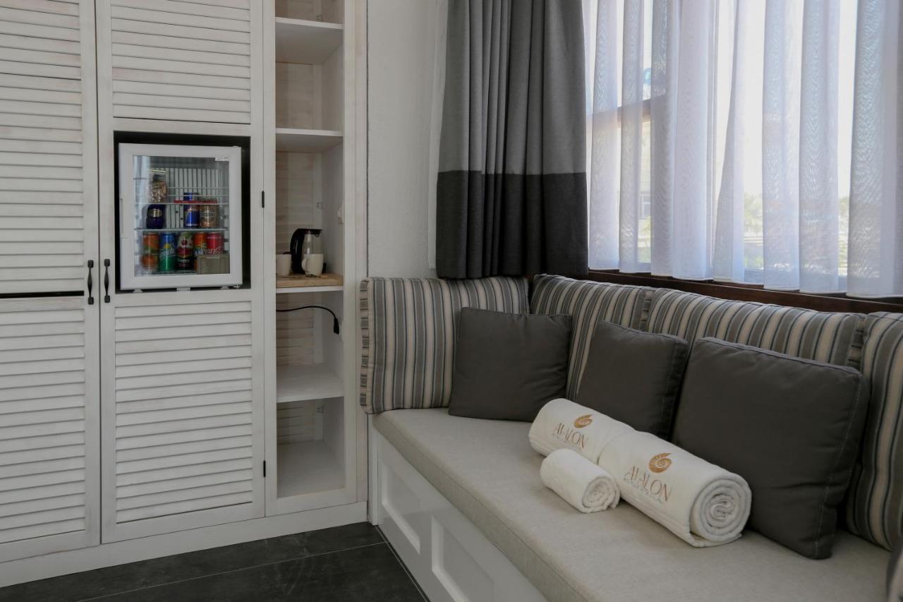 Avalon Boutique Hotel & Suites アラカティ エクステリア 写真